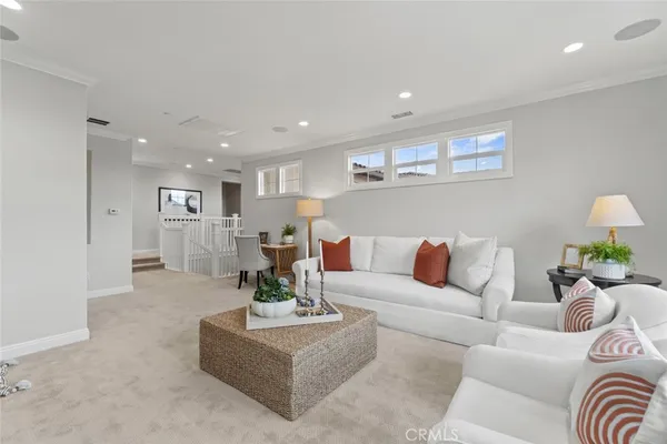 $3,856,000 | 208 Radial, Irvine, CA 92618