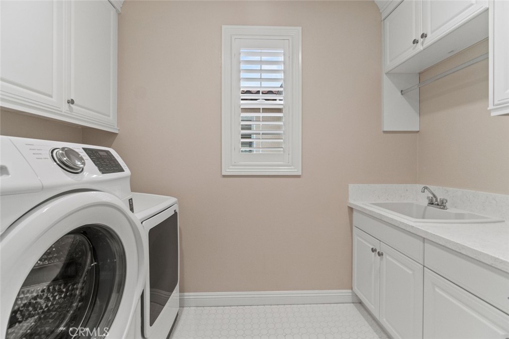 208 Radial Irvine, CA 92618 - Photo 42 of 57