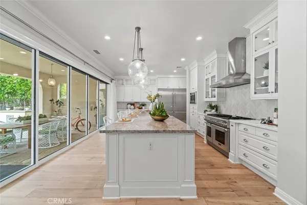 $3,856,000 | 208 Radial, Irvine, CA 92618