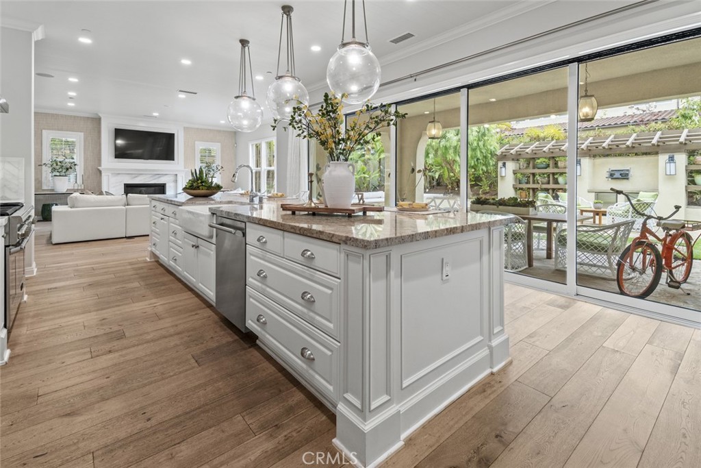 208 Radial Irvine, CA 92618 - Photo 9 of 57