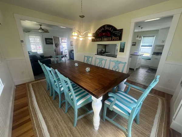 $3,200 | 7 Lyons Street, Hampton, NH 03842