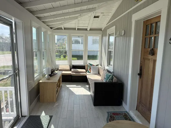 $3,200 | 7 Lyons Street, Hampton, NH 03842