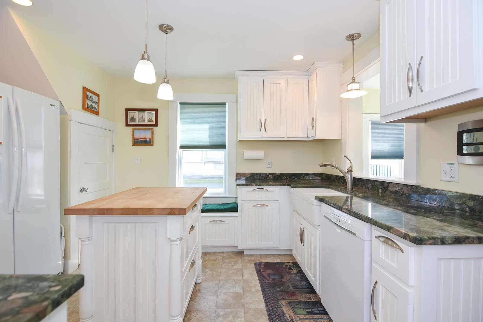7 Lyons Street Hampton, NH 03842 - Photo 5 of 24