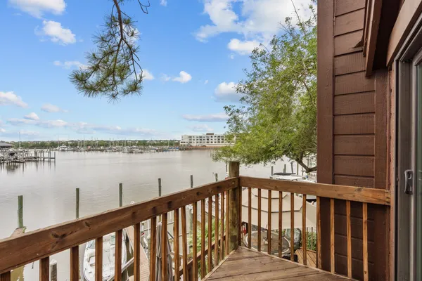 $2,450 | 659 Davis Road, League City, TX 77573