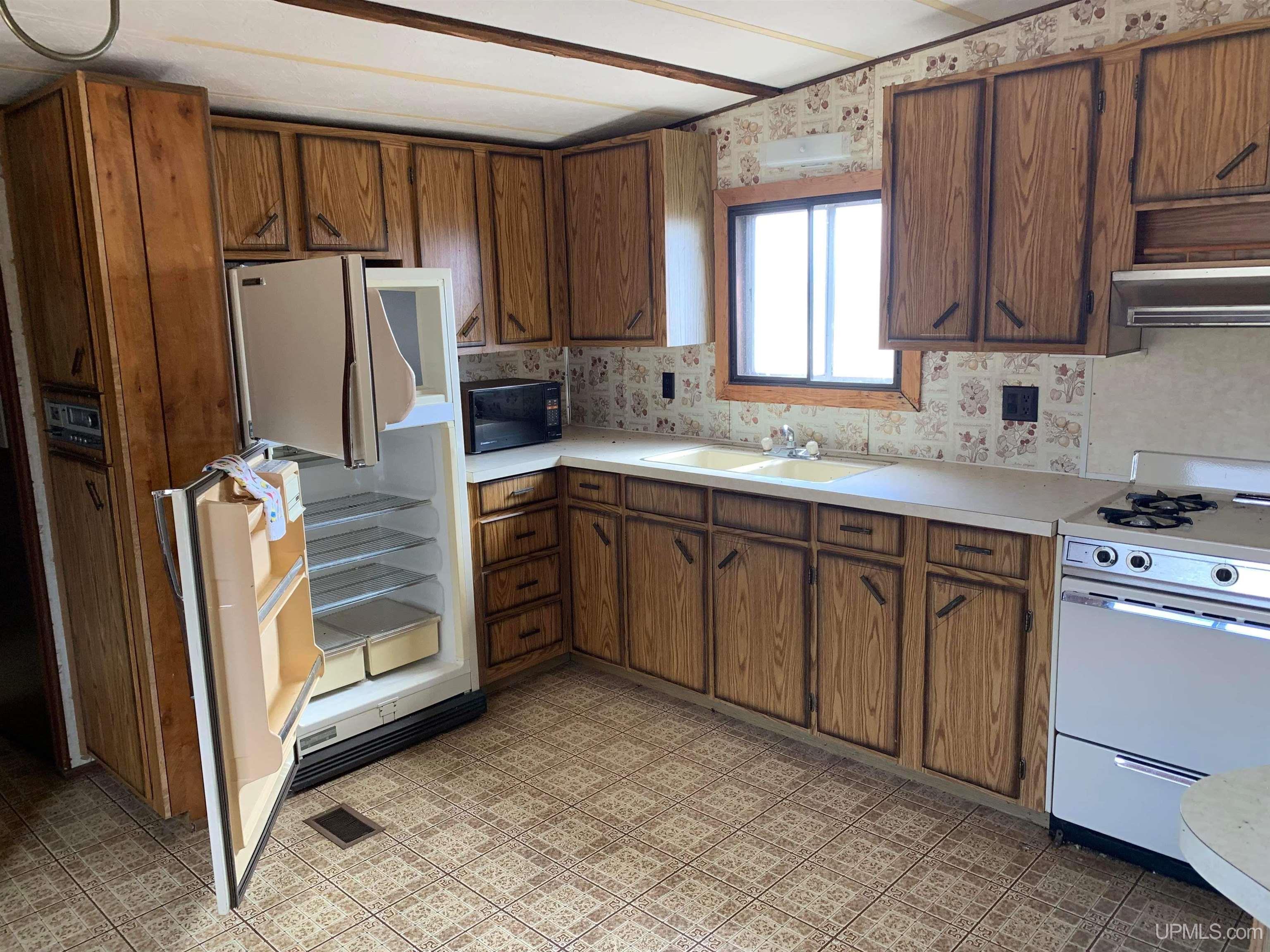 6.25 6.25 Road Garden, MI 49835 - Photo 38 of 50