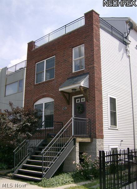 519 Literary Road Cleveland, OH 44113 - Photo 1 of 16 Gallery Image 1
