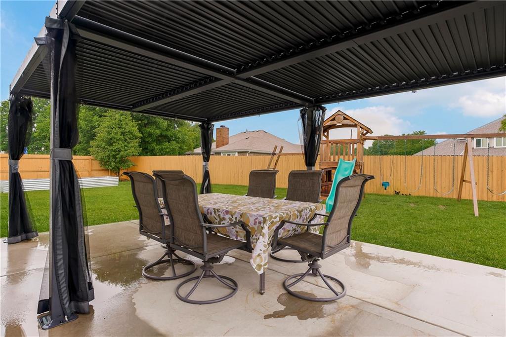 5004 Cedar Grove Way Lawrence, KS 66049 - Photo 32 of 34