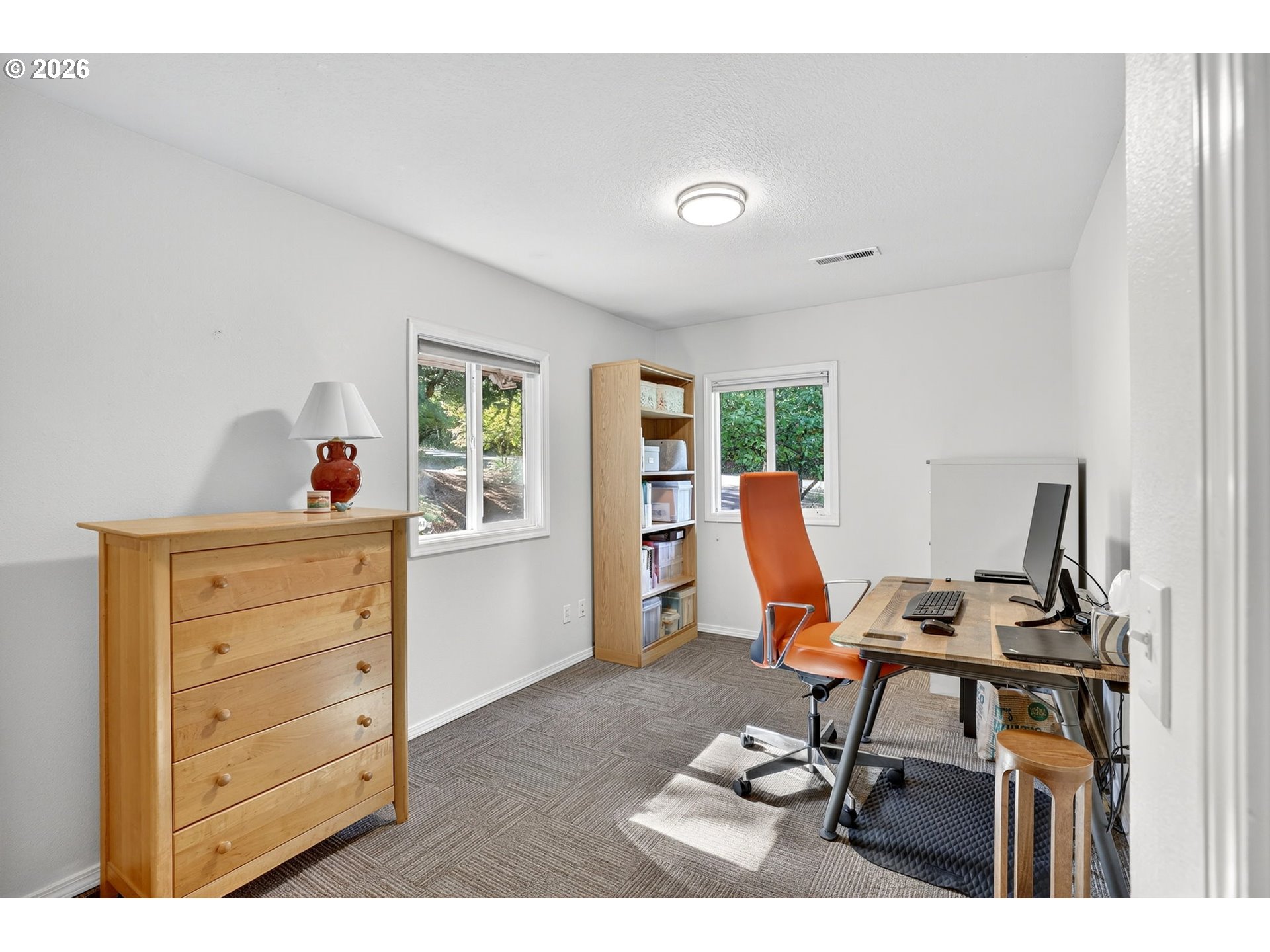 1620 Southwest Maplecrest Drive Portland, OR 97219 - Photo 23 of 48 Bedroom