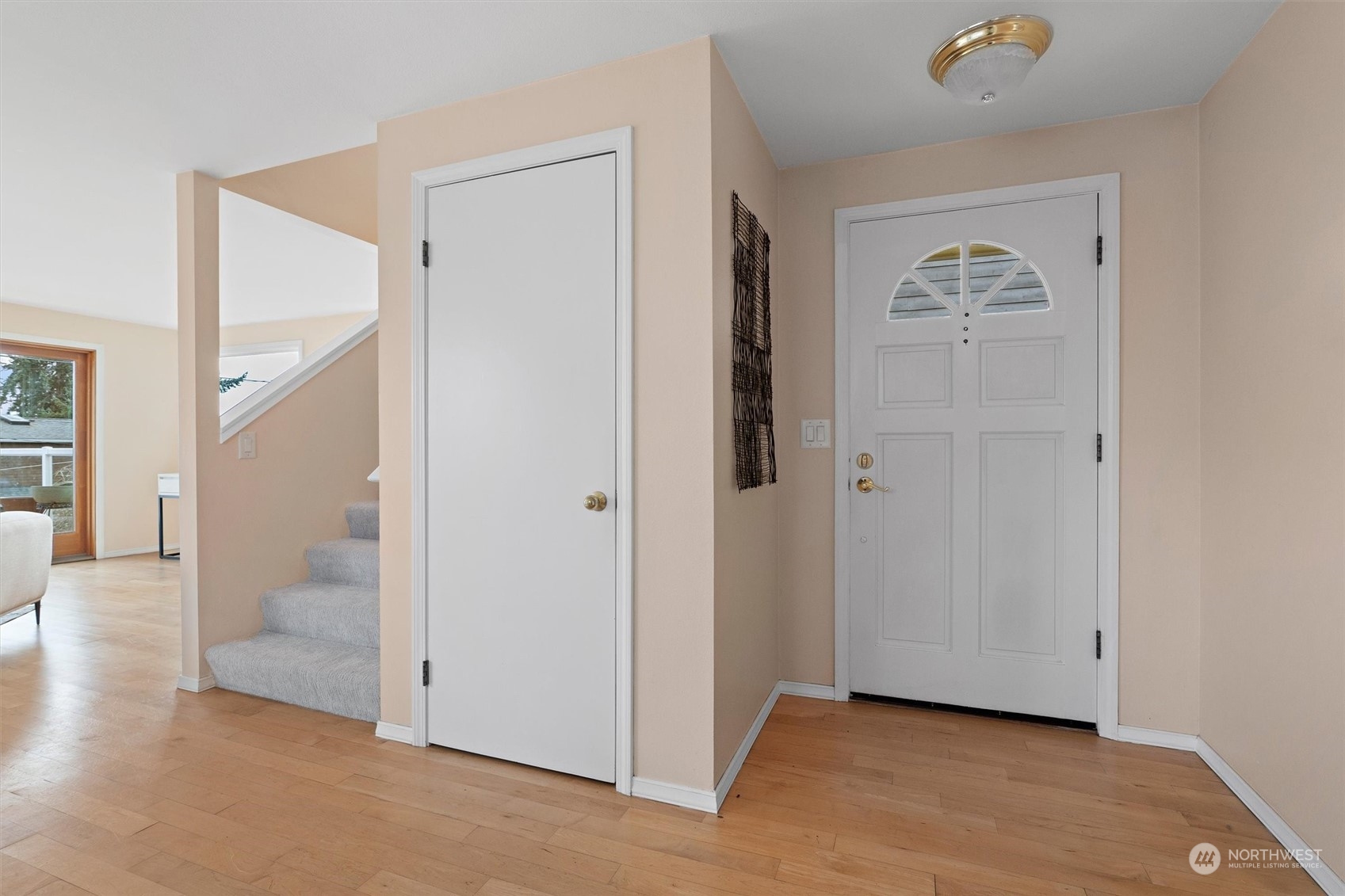 7209 Dayton Avenue North Seattle, WA 98103 - Photo 3 of 33 a view of an empty room and a gallery