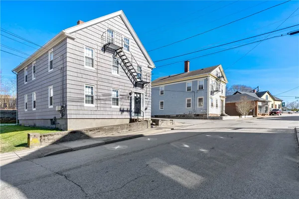 $1,650,000 | 134 Duke Street, East Greenwich, RI 02818