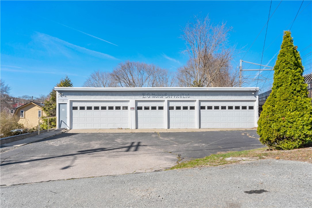134 Duke Street East Greenwich, RI 02818 - Photo 9 of 20