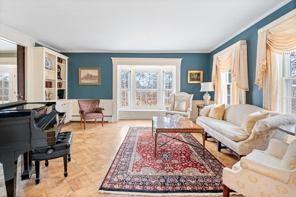 8 Washington Street Sherborn, MA 01770 - Photo 12 of 42