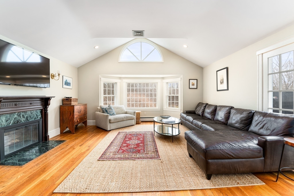 8 Washington Street Sherborn, MA 01770 - Photo 22 of 42