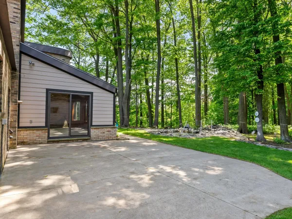 $649,000 | 1608 North Rapids Road, Manitowoc, WI 54220