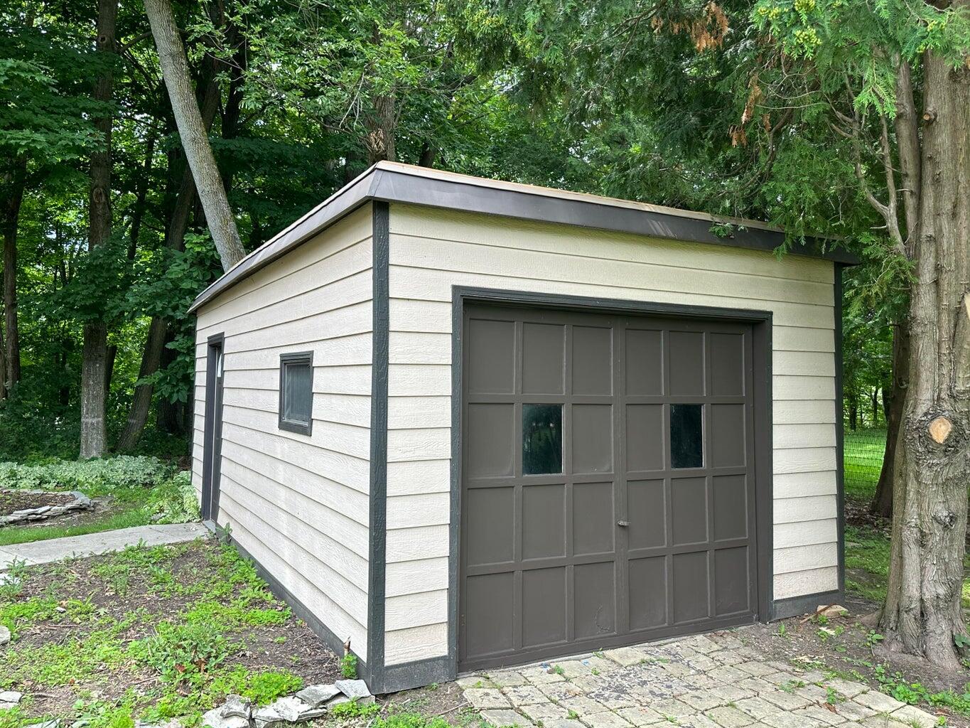 1608 North Rapids Road Manitowoc, WI 54220 - Photo 18 of 72 Additional Garage