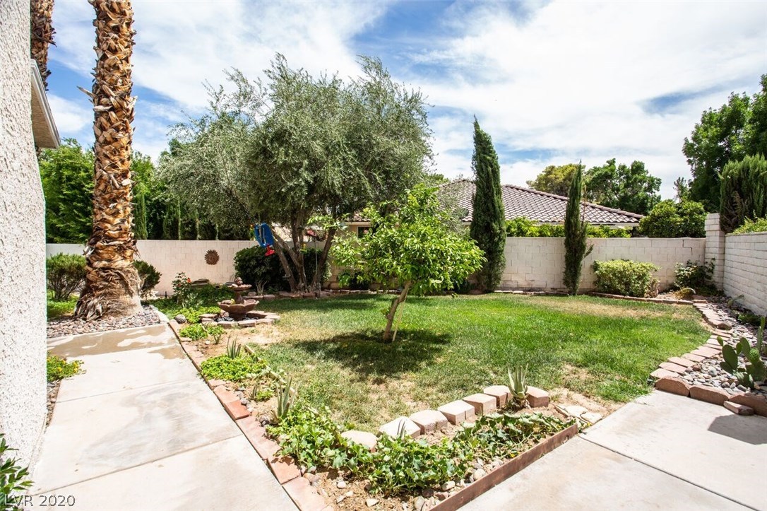 13 Pheasant Ridge Drive Henderson, NV 89014 - Photo 37 of 48 Gallery Image 37