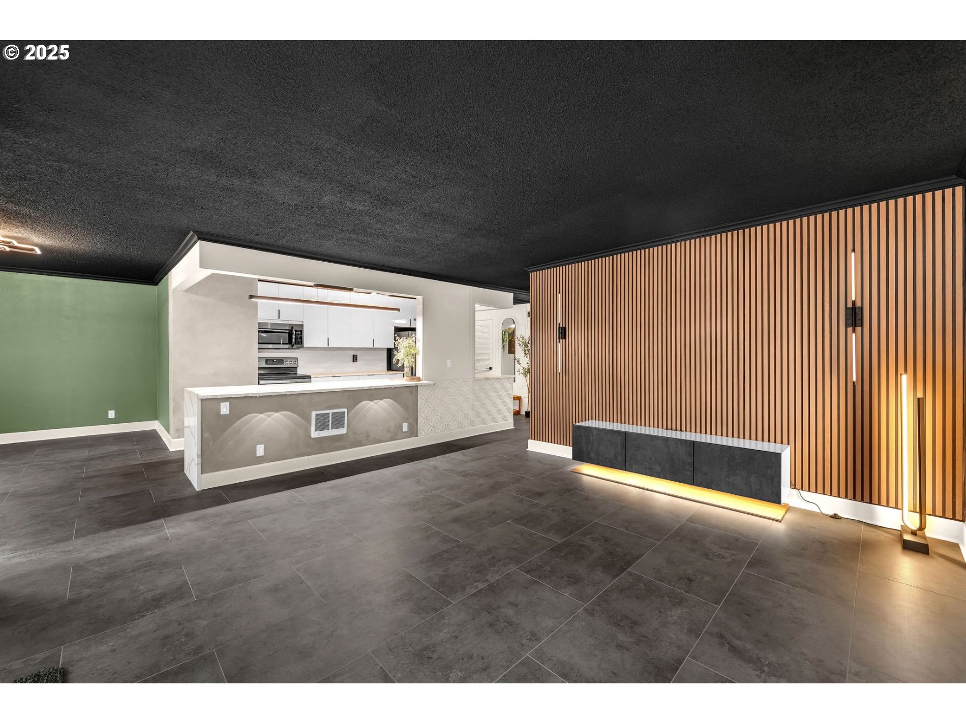 2211 Southwest Park Place, Unit 403 Portland, OR 97205 - Photo 12 of 21