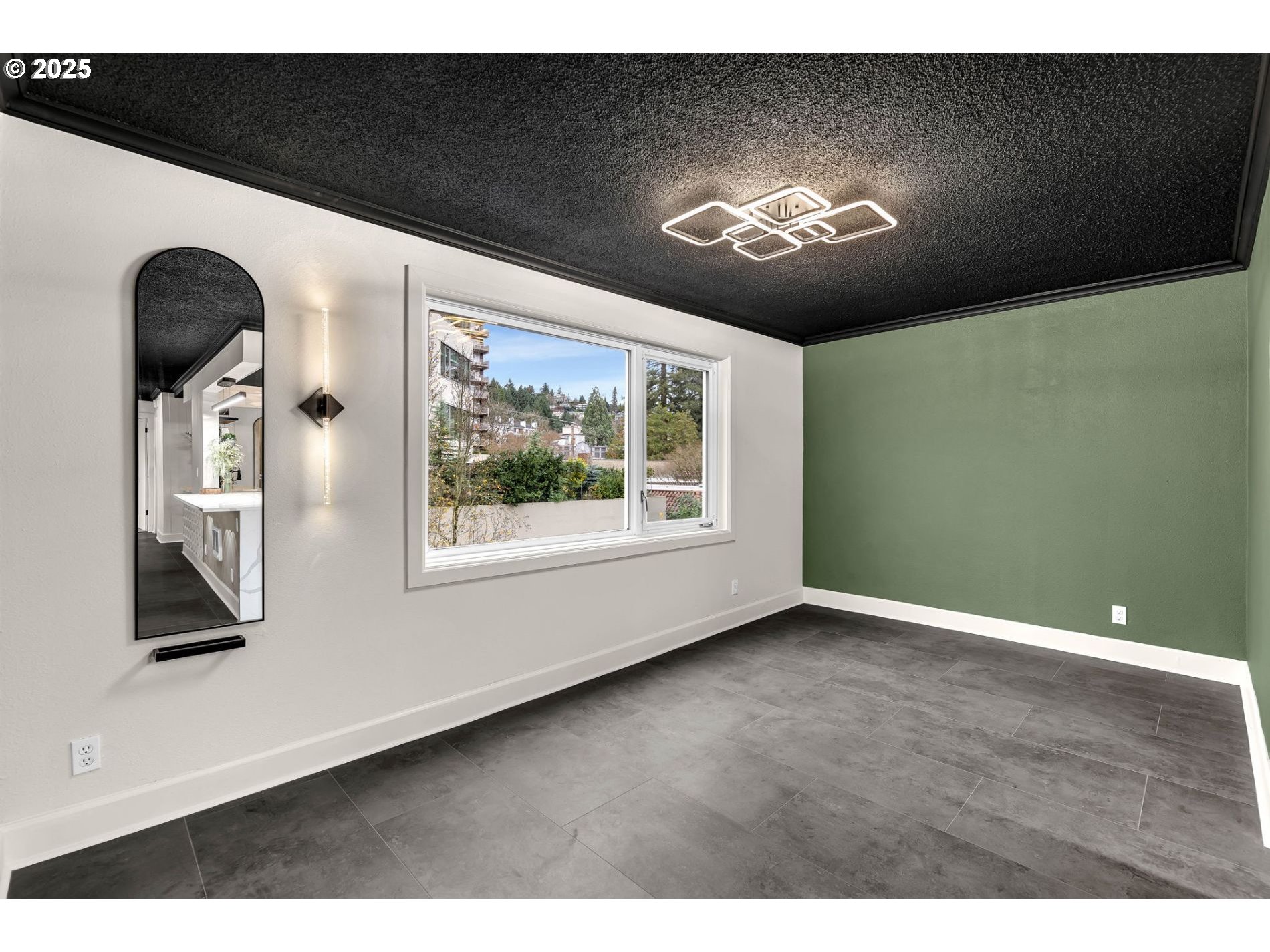 2211 Southwest Park Place, Unit 403 Portland, OR 97205 - Photo 14 of 21