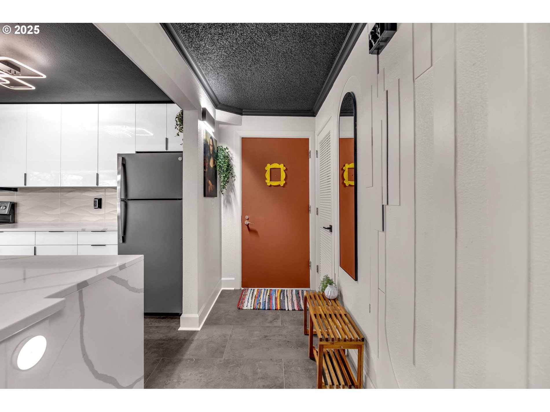2211 Southwest Park Place, Unit 403 Portland, OR 97205 - Photo 4 of 21