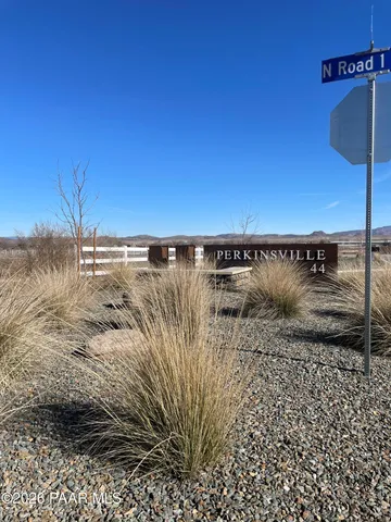 $2,275 | 1118 Helsing Road, Chino Valley, AZ 86323