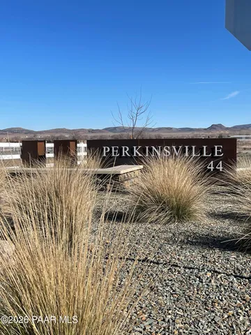 $2,275 | 1118 Helsing Road, Chino Valley, AZ 86323