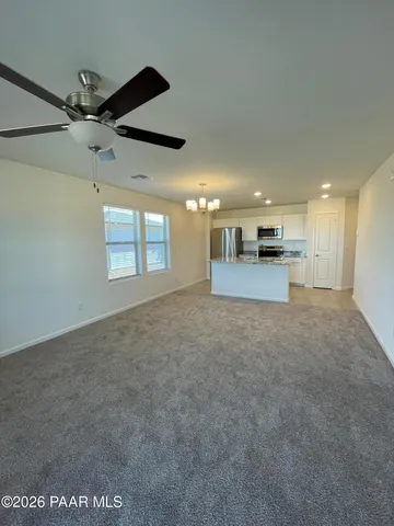 $2,275 | 1118 Helsing Road, Chino Valley, AZ 86323