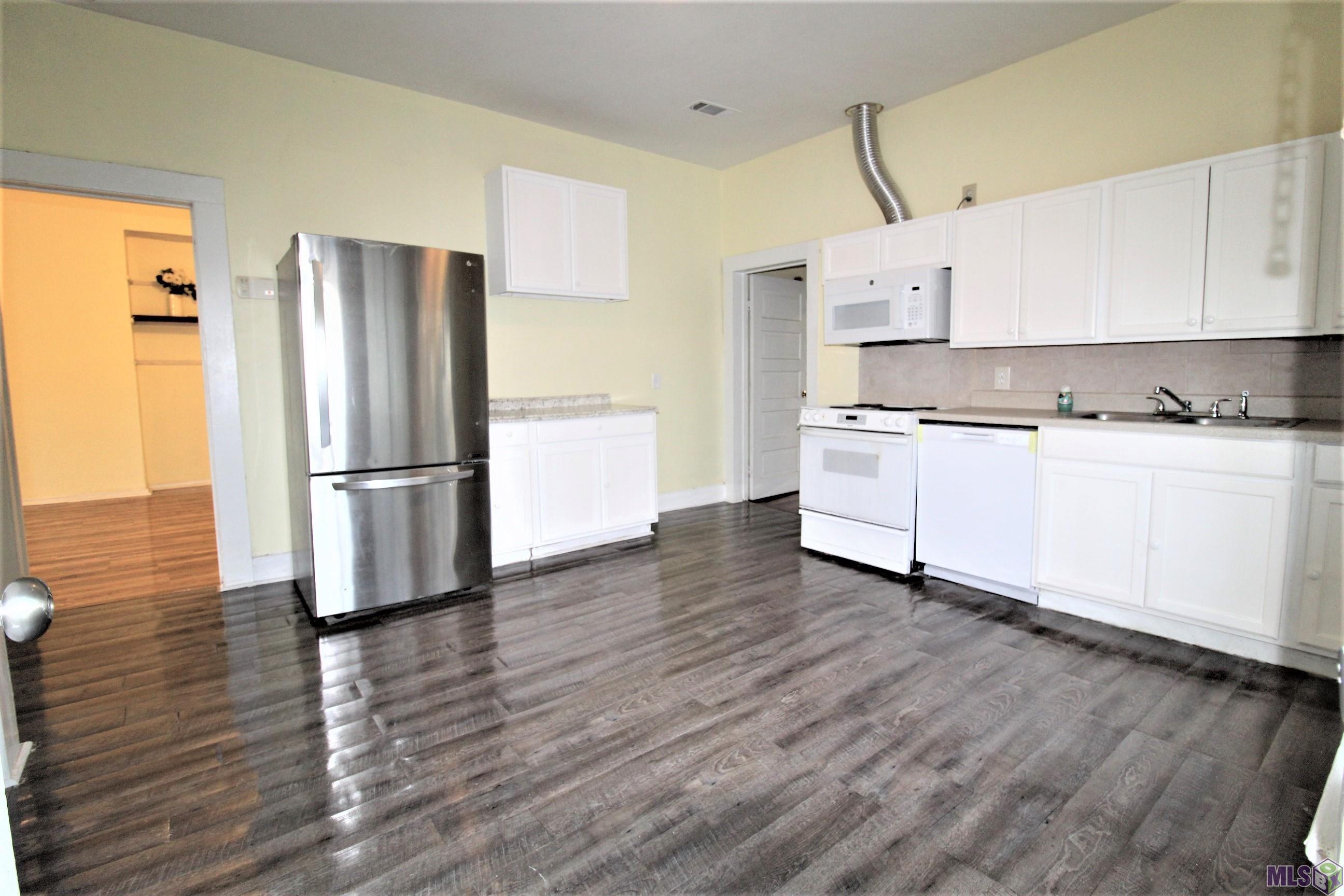 16288 Tiger Bend Road Baton Rouge, LA 70817 - Photo 3 of 6 Gallery Image 3
