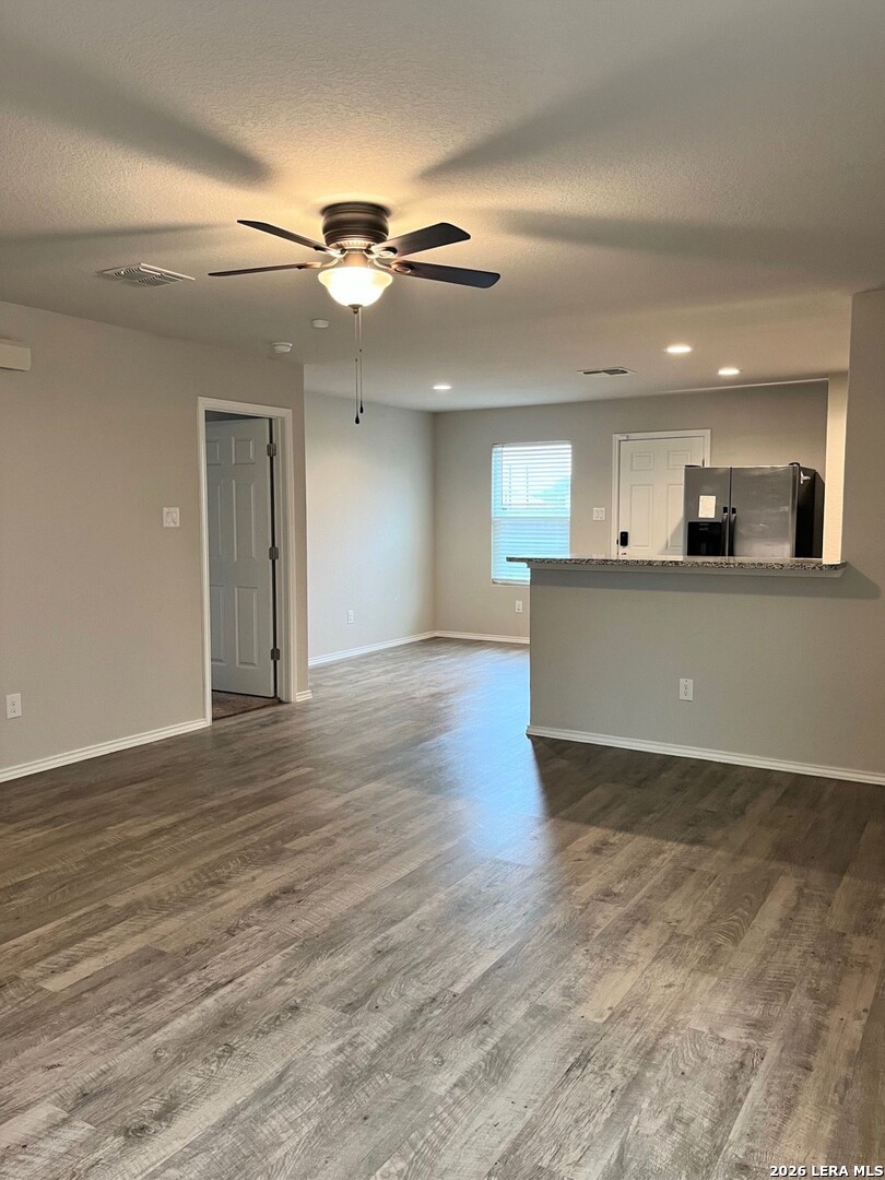 7515 Crestway Ridge San Antonio, TX 78244 - Photo 4 of 17