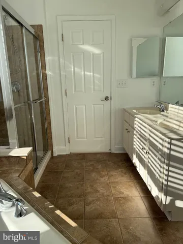 $2,600 | 111 Glacier Drive, Berlin, NJ 08009