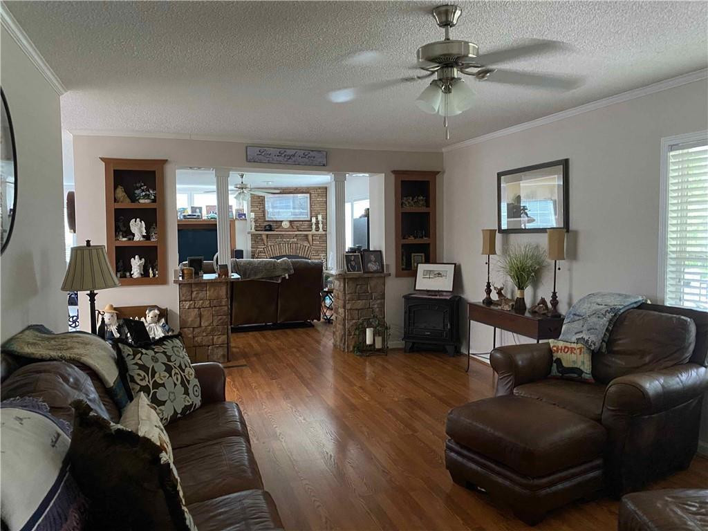 383 Gillis Road Roxboro, NC 27574 - Photo 5 of 19 a living room with furniture