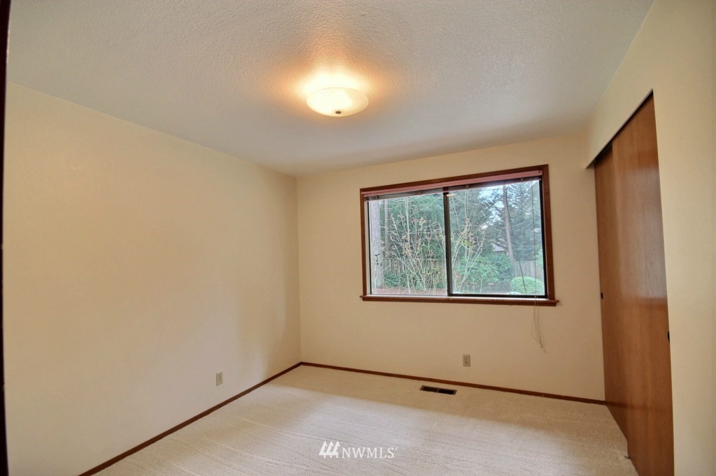 14913 Southeast 138th Place Renton, WA 98059 - Photo 18 of 24 Gallery Image 18