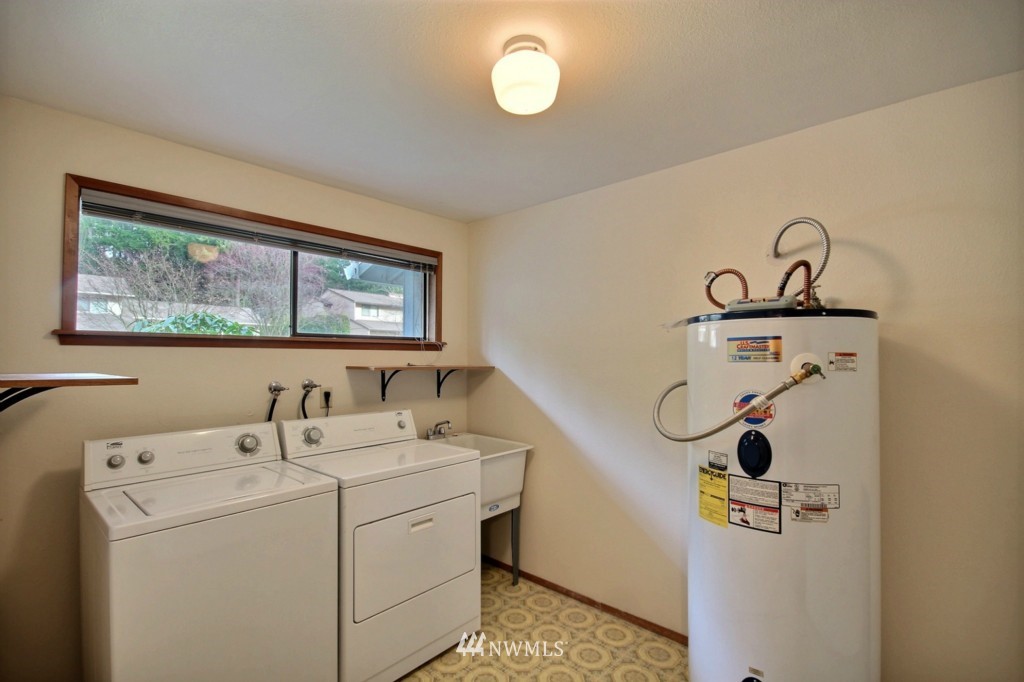 14913 Southeast 138th Place Renton, WA 98059 - Photo 20 of 24 Gallery Image 20