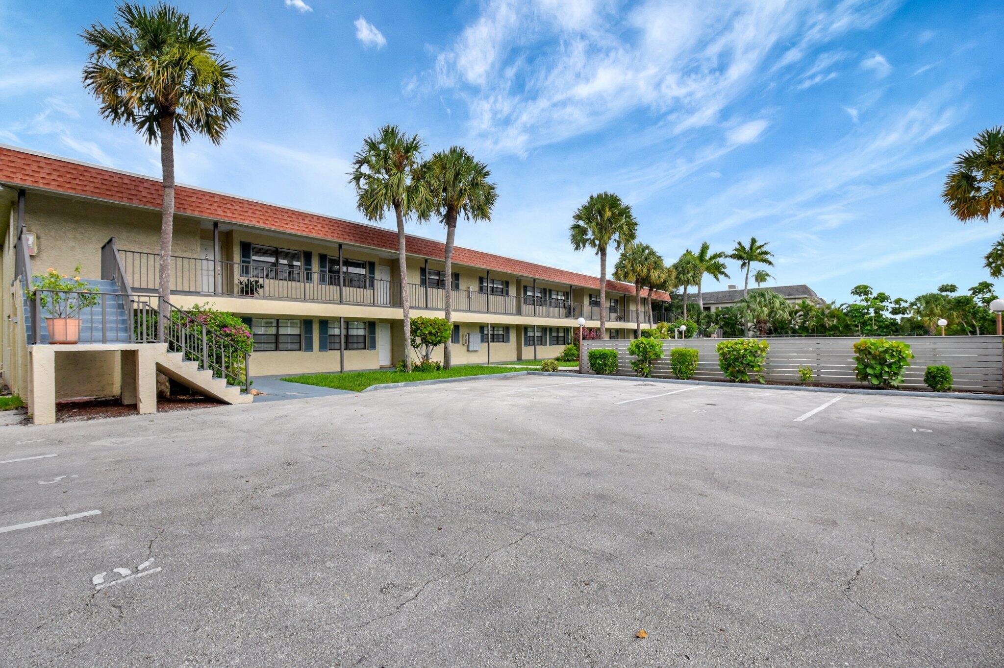 1401 Northwest 15th Avenue, Unit 1 Boca Raton, FL 33486 - Photo 1 of 34 1-web-or-mls-DSC_2281