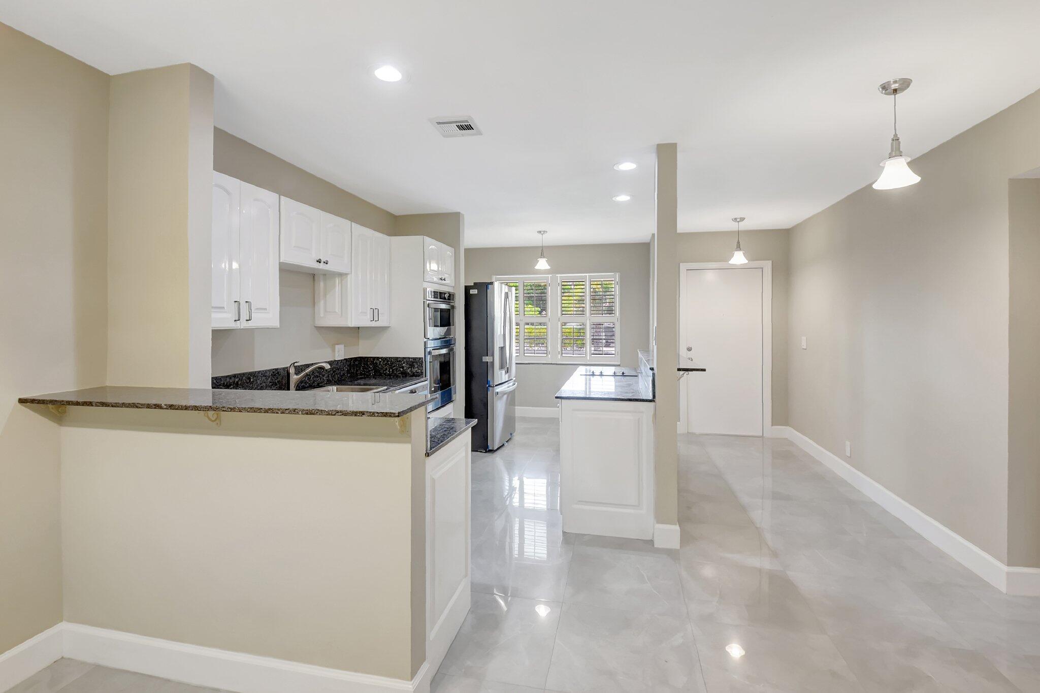 1401 Northwest 15th Avenue, Unit 1 Boca Raton, FL 33486 - Photo 8 of 34 6-web-or-mls-DSC_2306