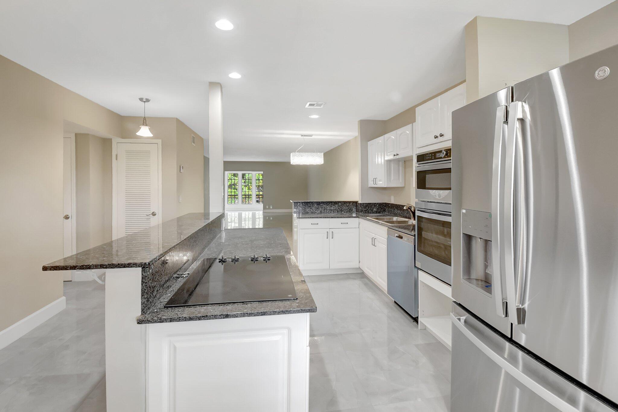 1401 Northwest 15th Avenue, Unit 1 Boca Raton, FL 33486 - Photo 10 of 34 10-web-or-mls-DSC_2326