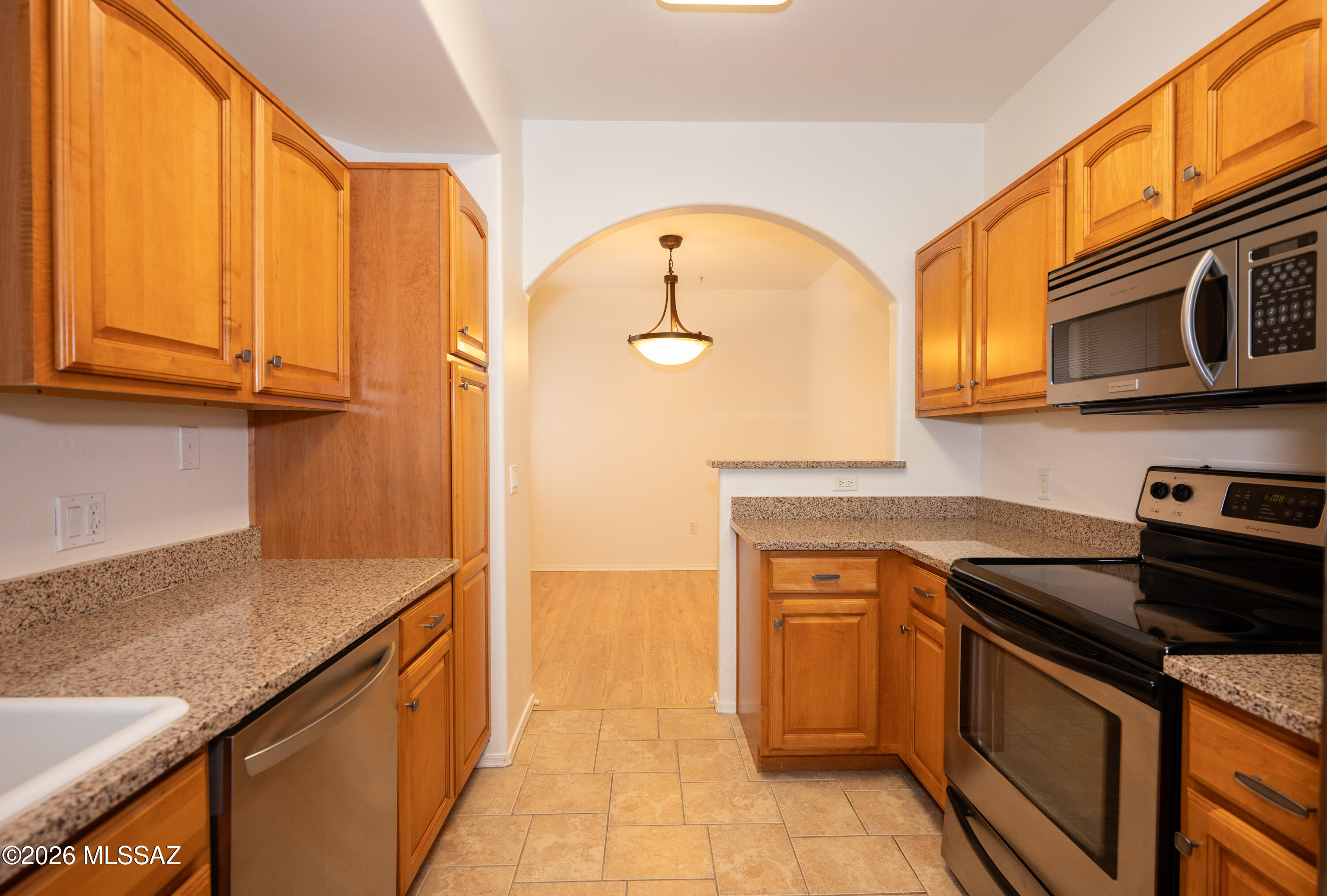 2550 East River Road, Unit 14106 Tucson, AZ 85718 - Photo 6 of 19 2550 E River 14106-3