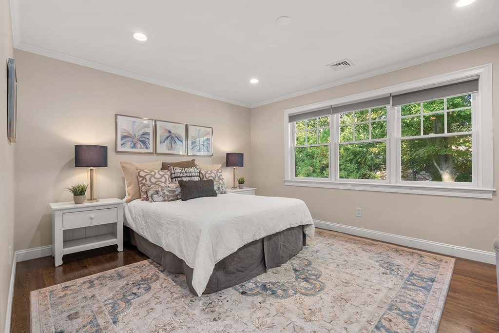 39 Beaconwood Road, Unit 1 Newton, MA 02461 - Photo 11 of 20 Gallery Image 11