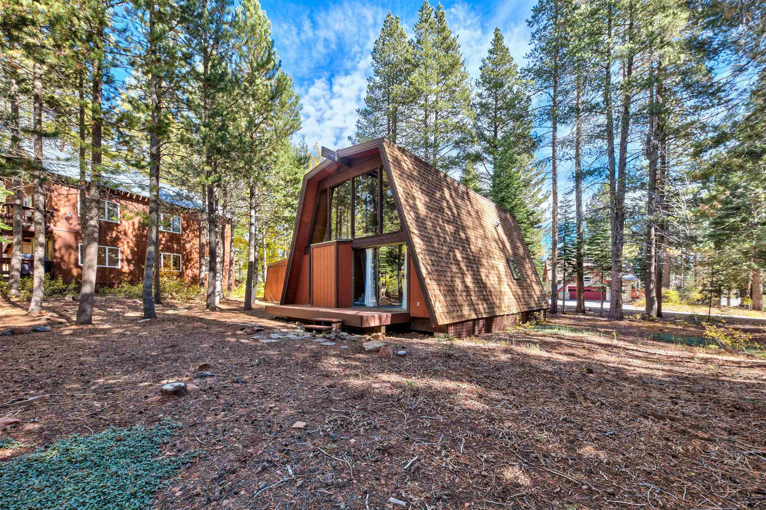 11426 Baden Road Truckee, CA 96161 - Photo 6 of 20 Gallery Image 6