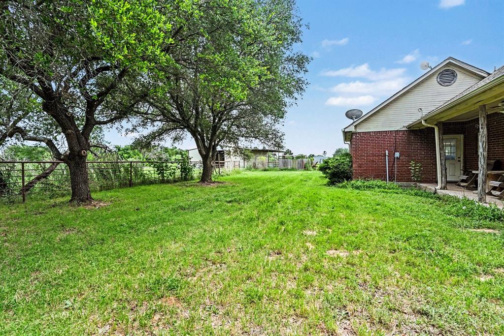 1342 County Road 1180 Decatur, TX 76234 - Photo 4 of 19