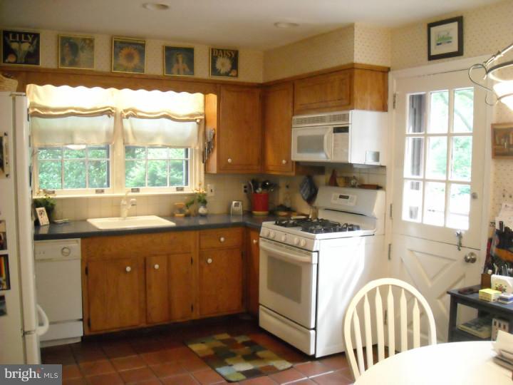 1107 Ashbourne Road Cheltenham, PA 19012 - Photo 7 of 25 Kitchen