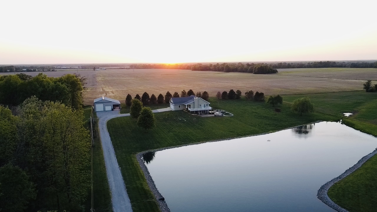 9251 Highway 148 Mount Vernon, IL 62864 - Photo 1 of 68