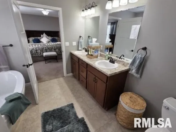 $450,000 | 9251 Highway 148, Mount Vernon, IL 62864