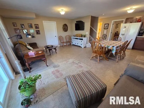 $450,000 | 9251 Highway 148, Mount Vernon, IL 62864