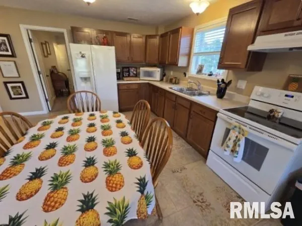 $450,000 | 9251 Highway 148, Mount Vernon, IL 62864