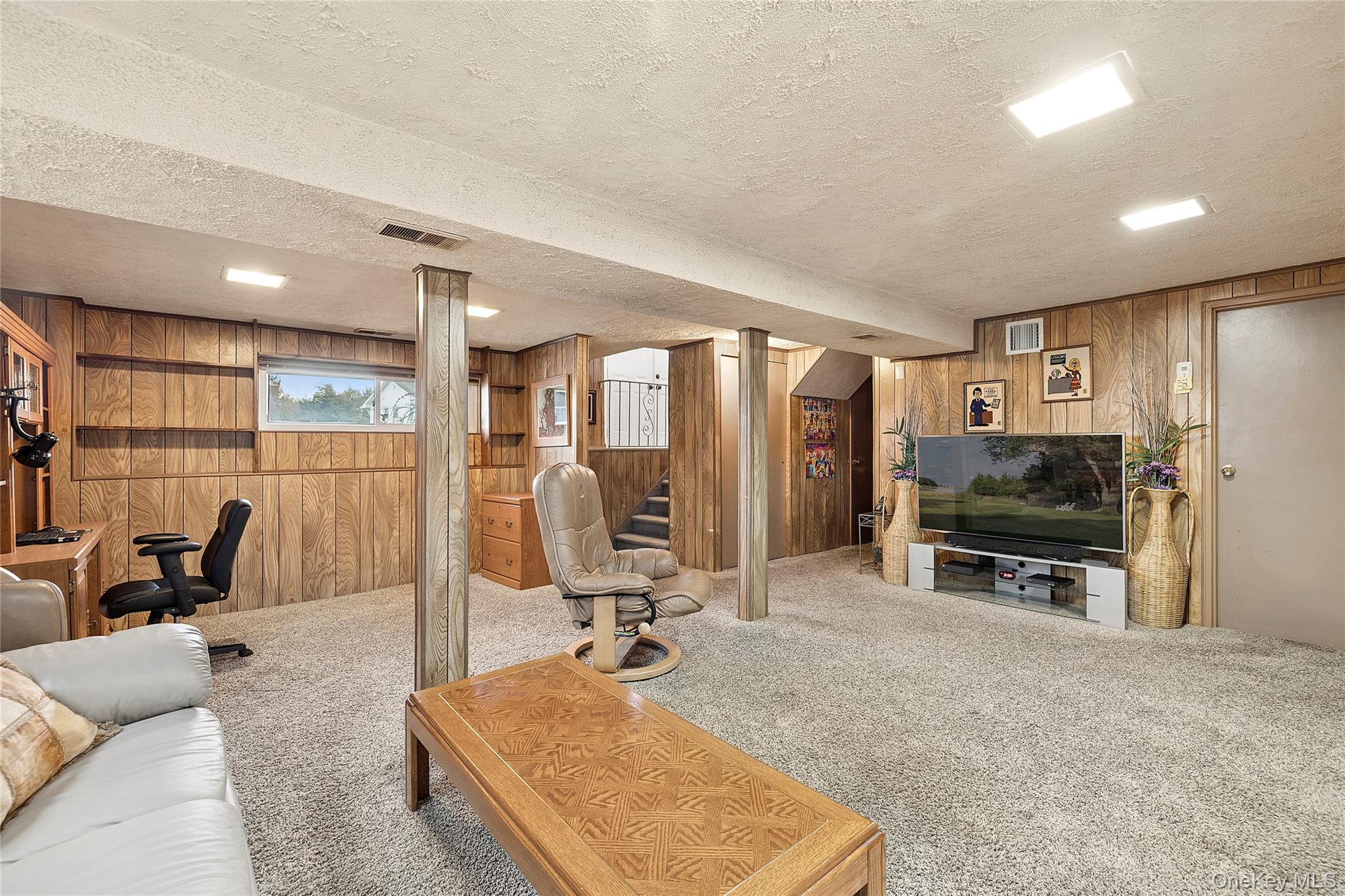 2509 Riviera Lane Bellmore, NY 11710 - Photo 13 of 16