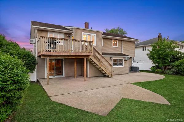 $750,000 | 2509 Riviera Lane, Bellmore, NY 11710