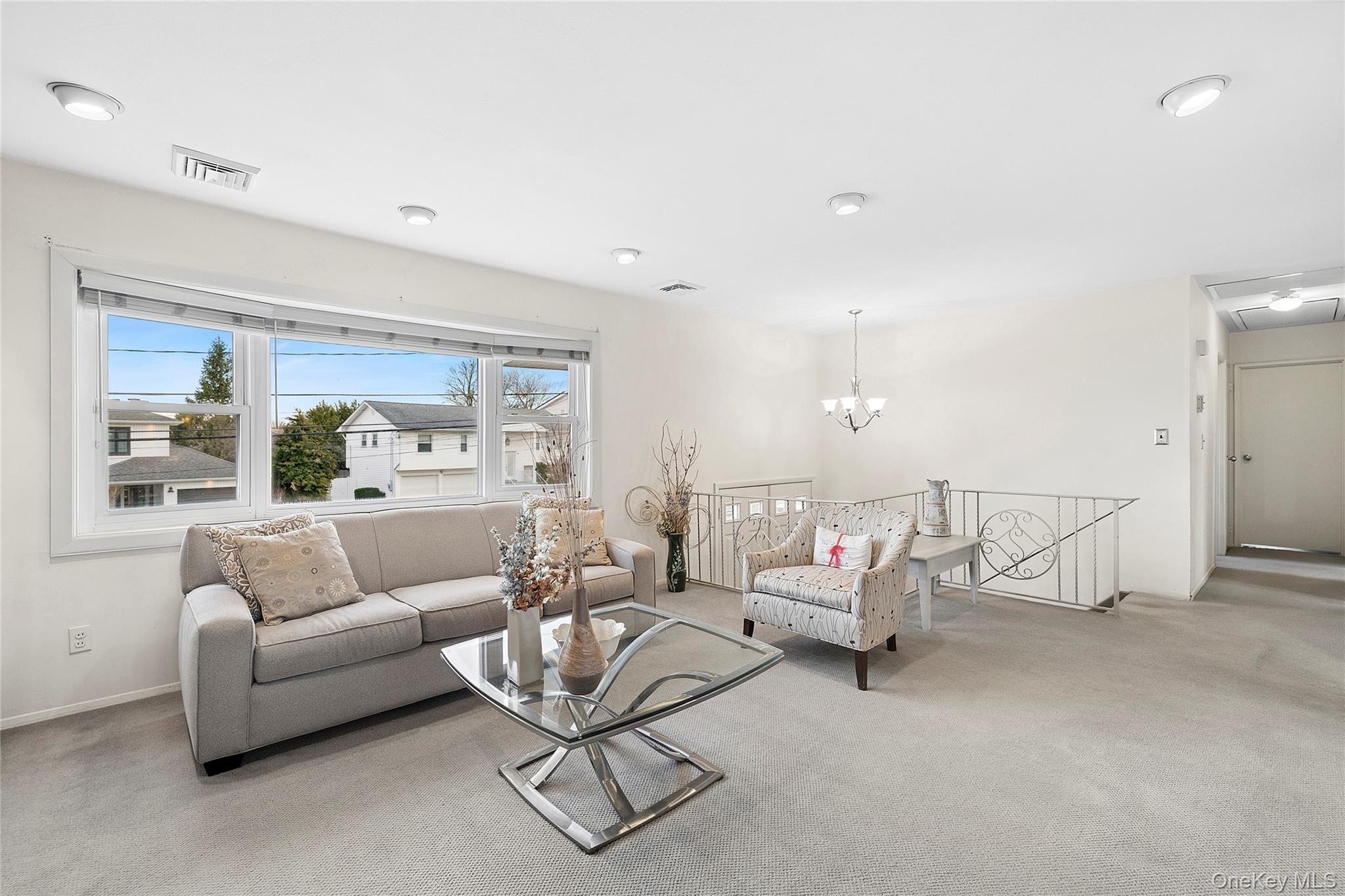 2509 Riviera Lane Bellmore, NY 11710 - Photo 2 of 16