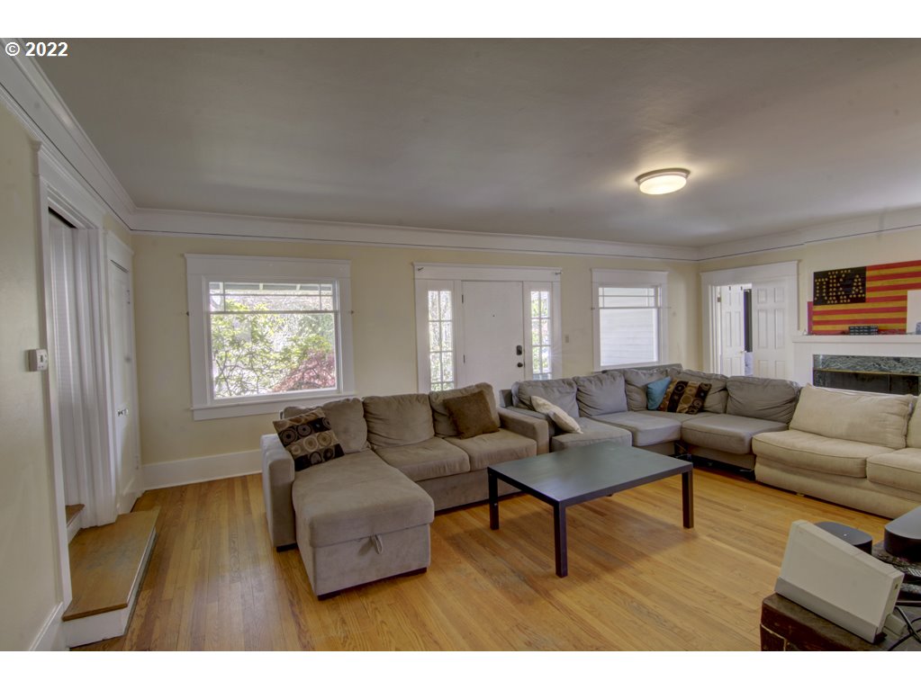 1926 Alder Street Eugene, OR 97405 - Photo 8 of 32 a living room with furniture and a window