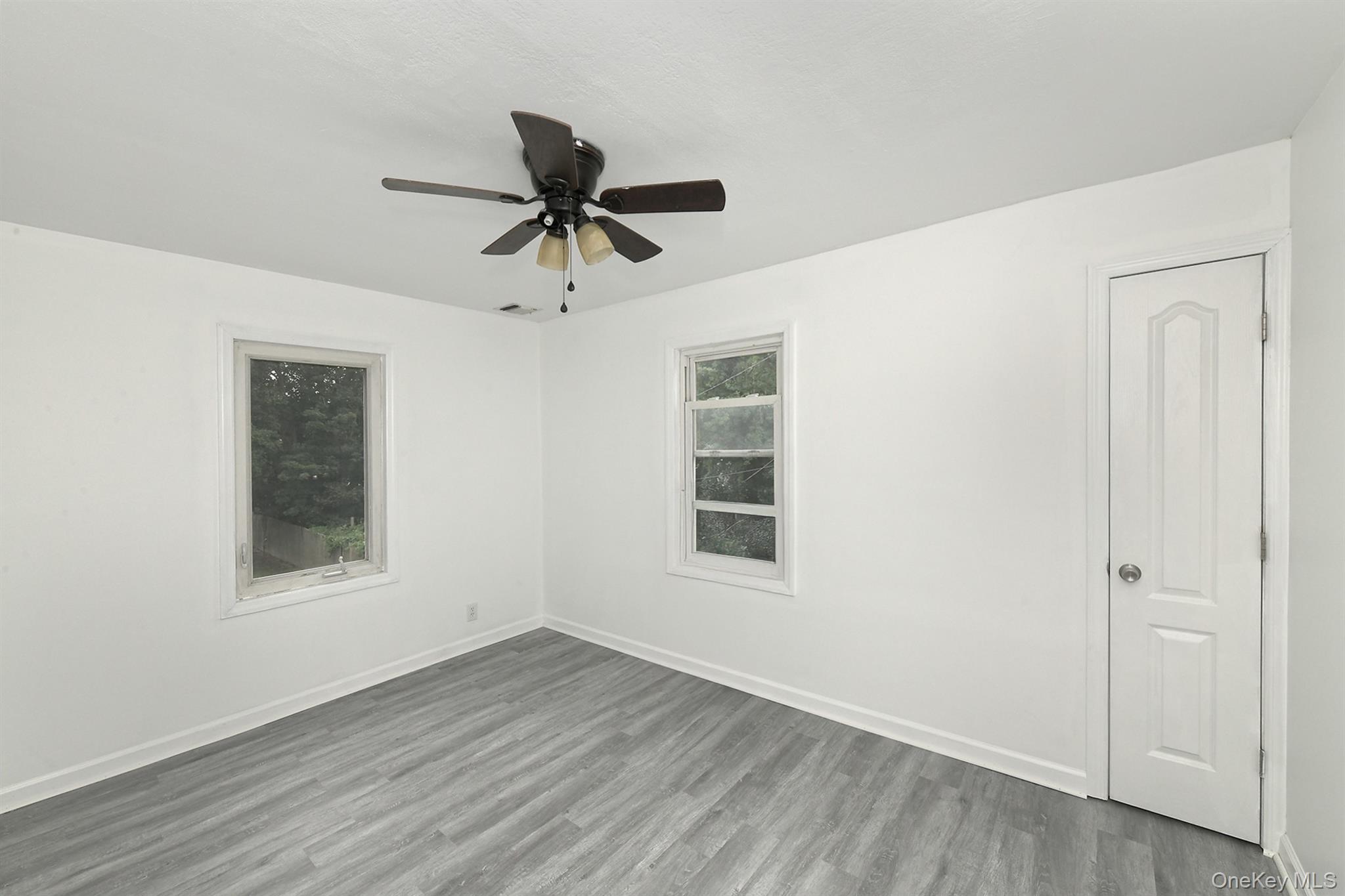 167 Rider Avenue Patchogue, NY 11772 - Photo 16 of 33 Gallery Image 16