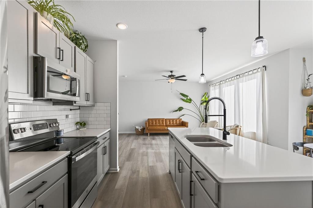 27303 East Sycamore St Lake Lee's Summit, MO 64086 - Photo 15 of 41